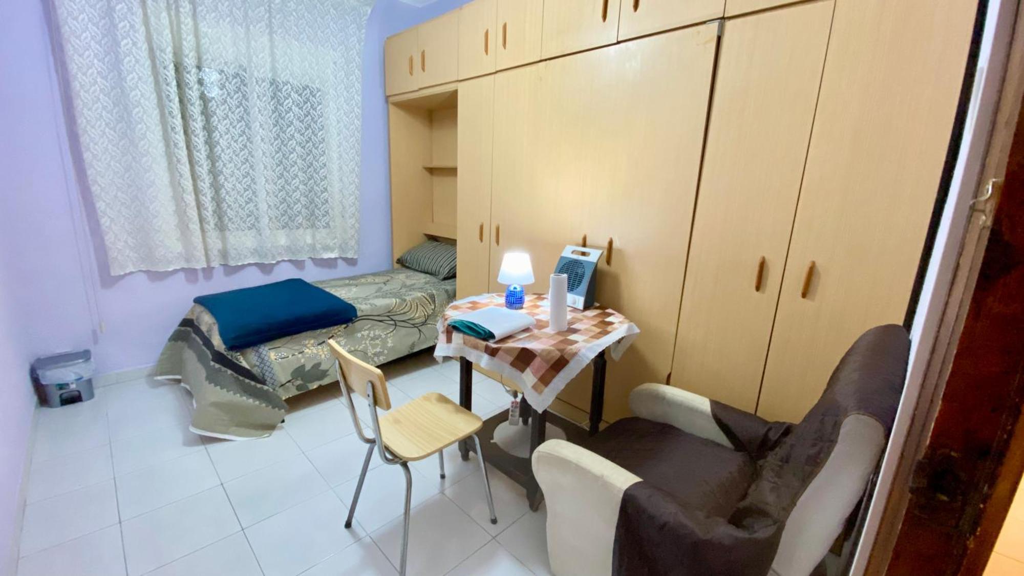 Habitacion Barato En Piso Familiar Compartido El Centro De La Ciudad Cerca De La Estacion De Autobuses Таррагона Экстерьер фото