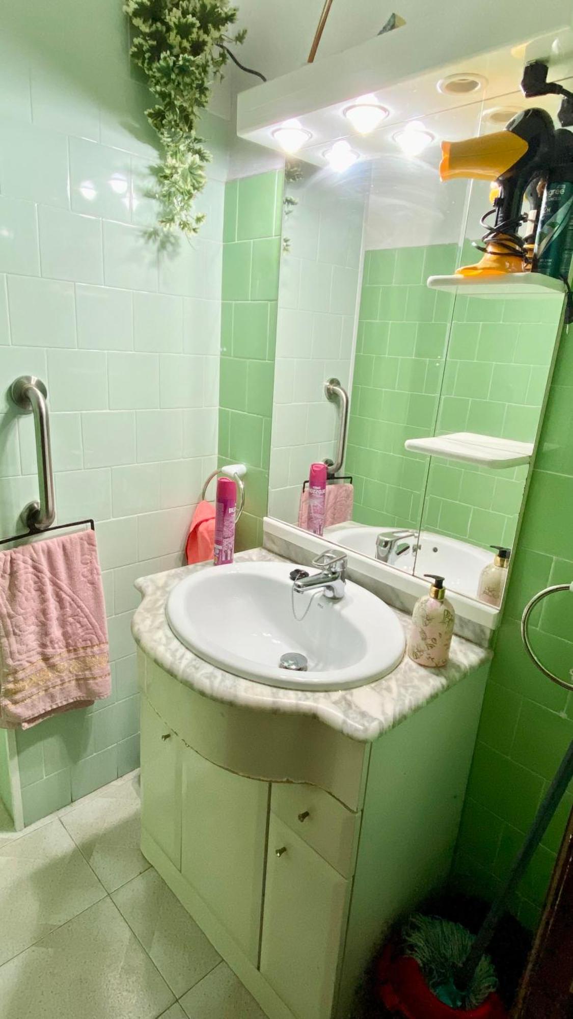 Habitacion Barato En Piso Familiar Compartido El Centro De La Ciudad Cerca De La Estacion De Autobuses Таррагона Экстерьер фото